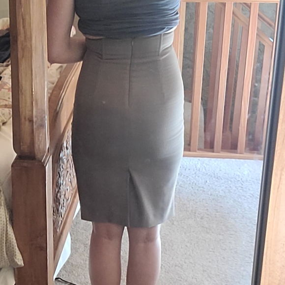 Sandra Angelozzi Pencil Skirt sz 30 (xs/s). Tan colour - Picture 3 of 7